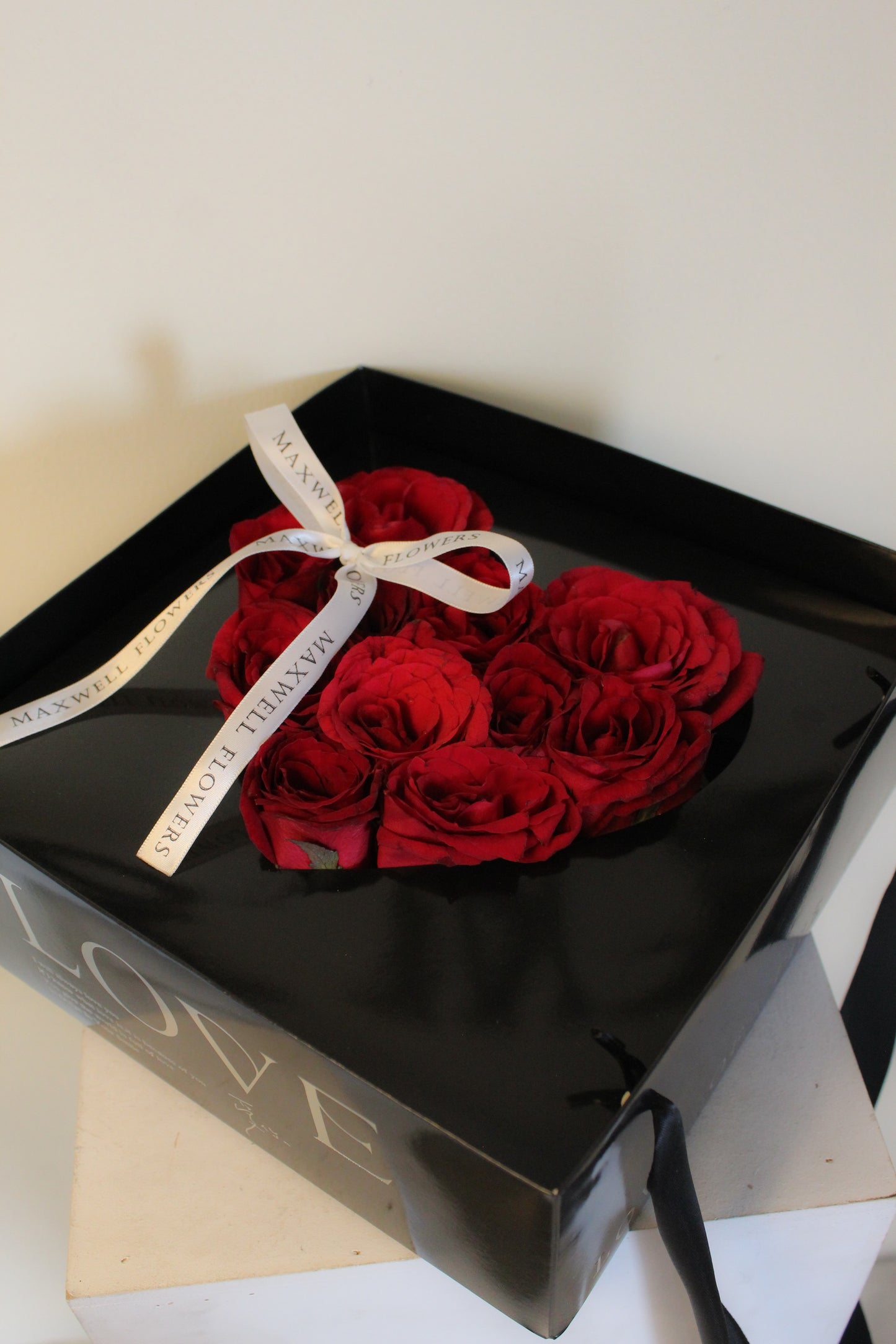 Elena Fresh Roses Box - Red