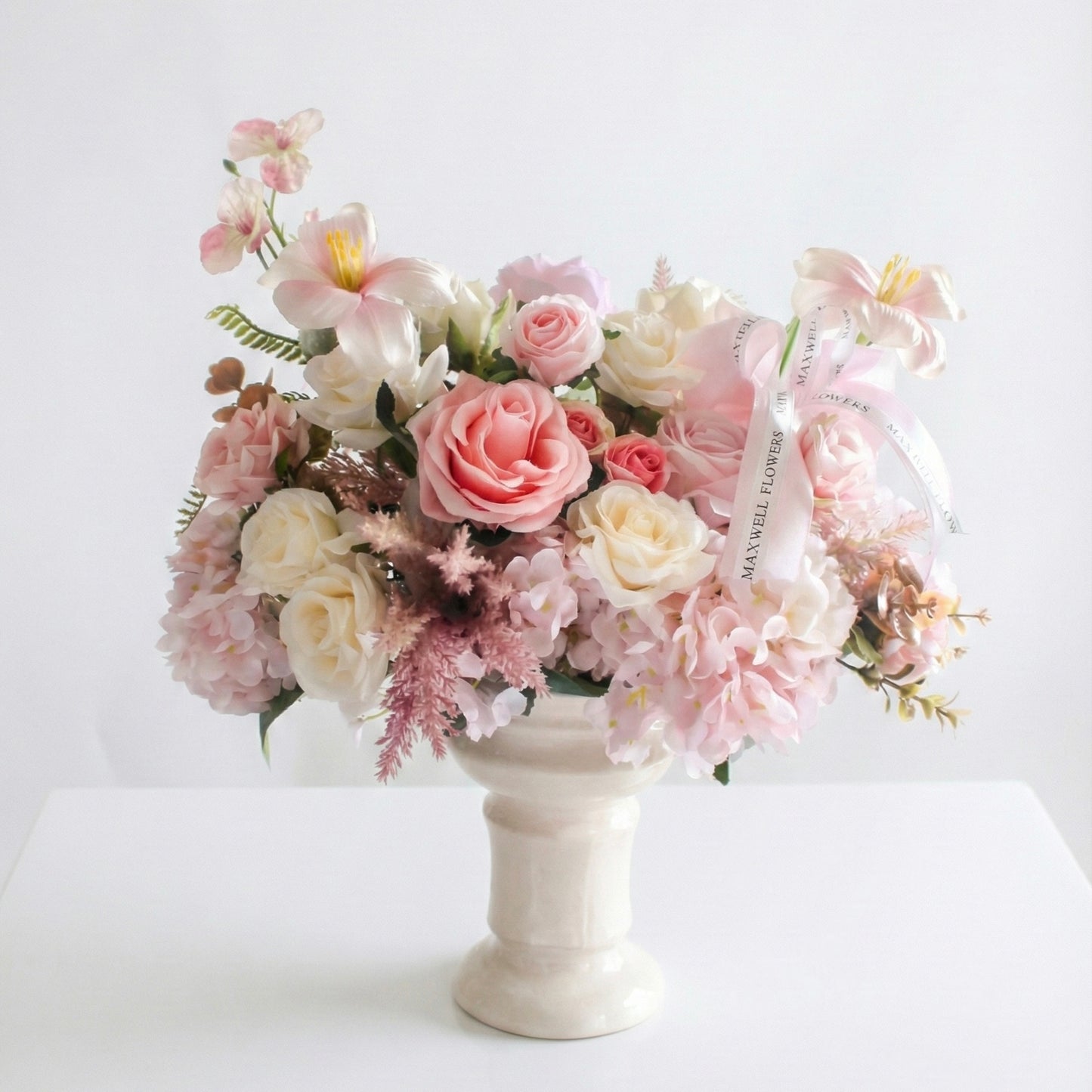 Reina Artificial Vase