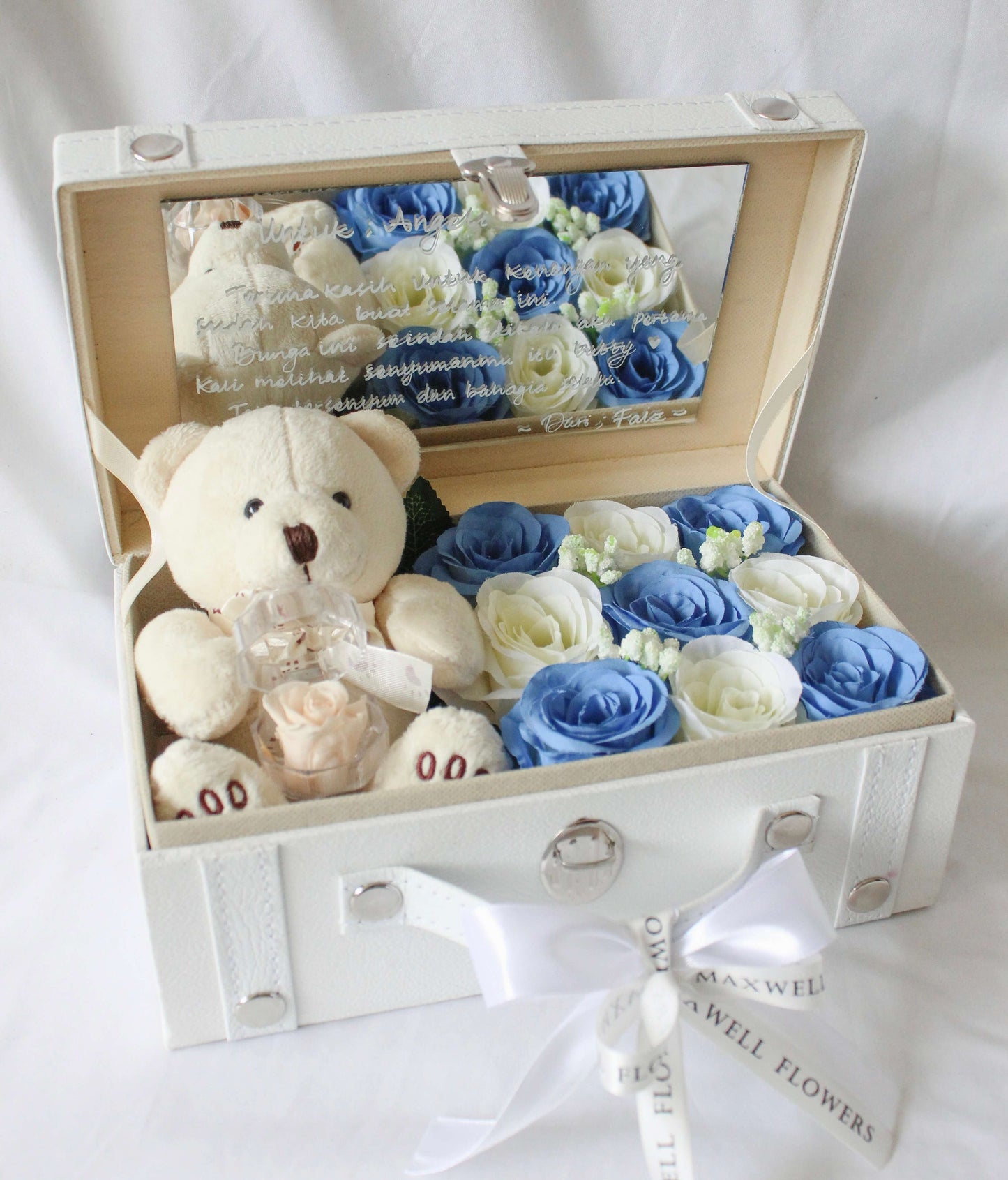 Treasure box 9 roses + Eternal ring box