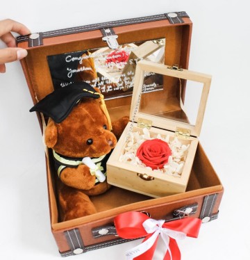 TREASURE BOX WITH ETERNAL ROSE (GRADUATION/ NON GRADUATION)