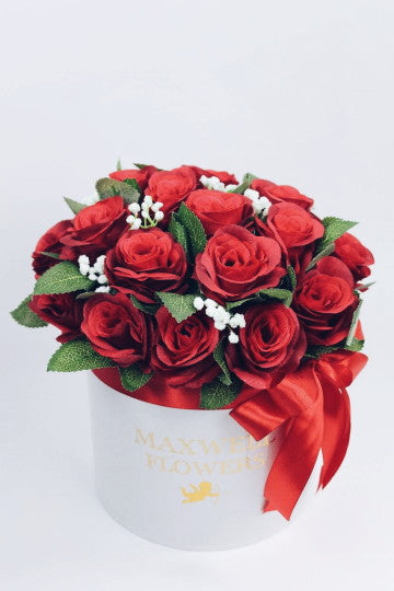 CUTE 20 ROSES IN MEDIUM ROUNDED BOX