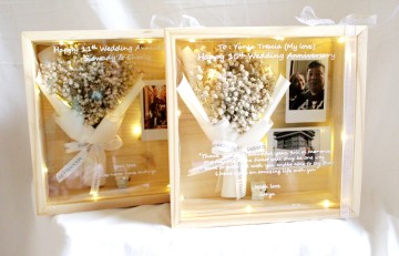 3D FRAME BOUQUET WOOD BOX -  DRIED BABY BREATH- JATI BELANDA