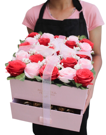 BLOOM BOX + FERRERO BOX - SPECIAL VALENTINE'S DAY