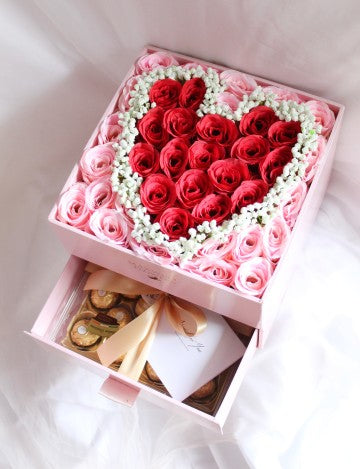 BLOOMBOX + FERRERO BOX, BENTUK LOVE - SPECIAL VALENTINE'S DAY