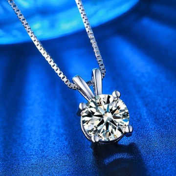 2 CARAT NECKLACE