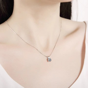 2 CARAT NECKLACE