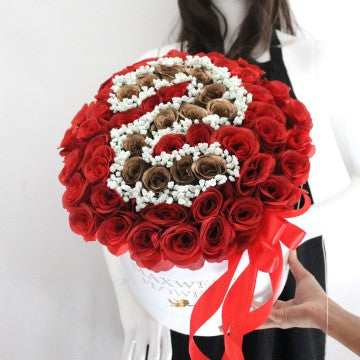 50 ROSES IN ROUDED BOX (1 INITIAL)