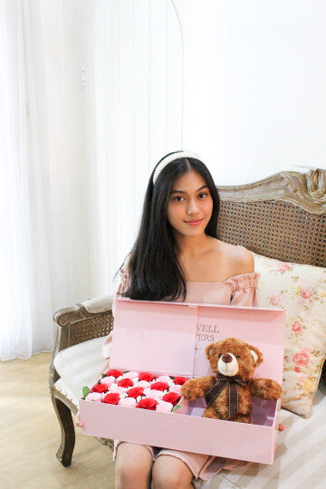 SPECIAL FOR VALENTINE'S DAY PINK EXCLUSIVE BOX