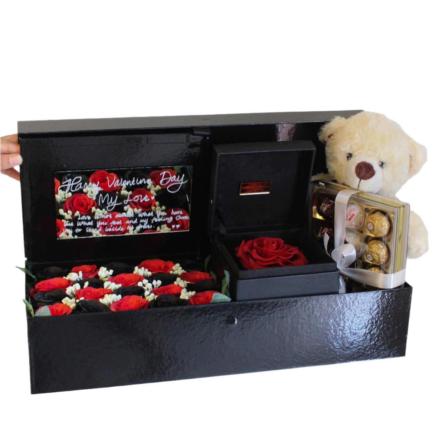 Exclusive box with Eternal Rose Necklace and Ferrero Rocher Limited