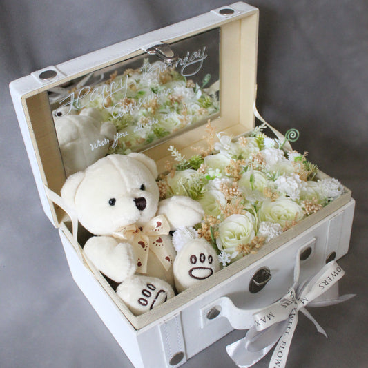 Treasure box White - White flowers