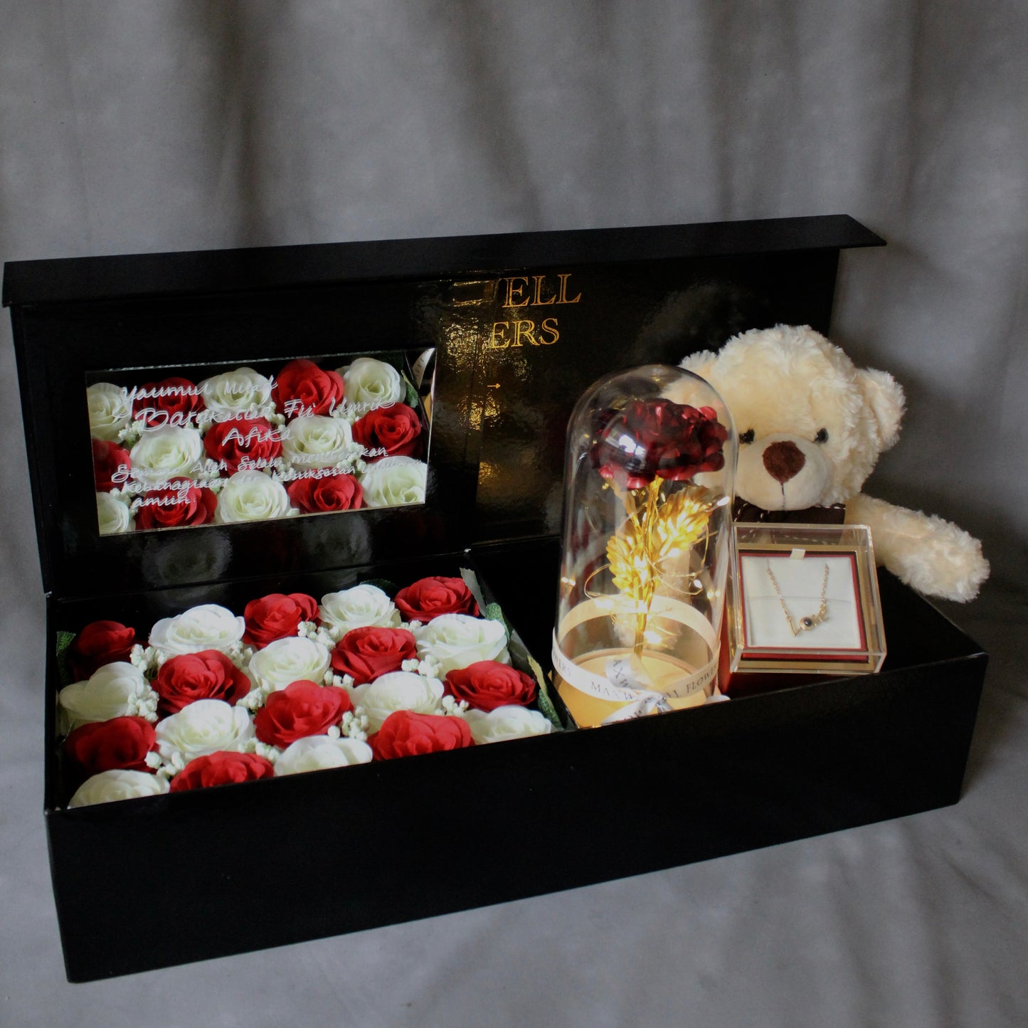 Exclusive Box Rose Dome + Rotating Soap Flowers