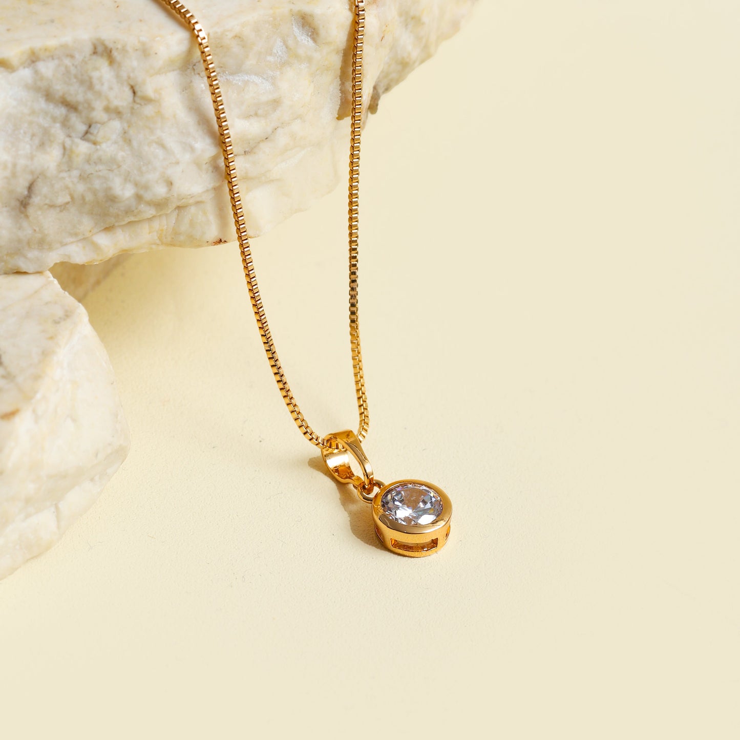18k Gold plated necklace with Zirconia Diamond