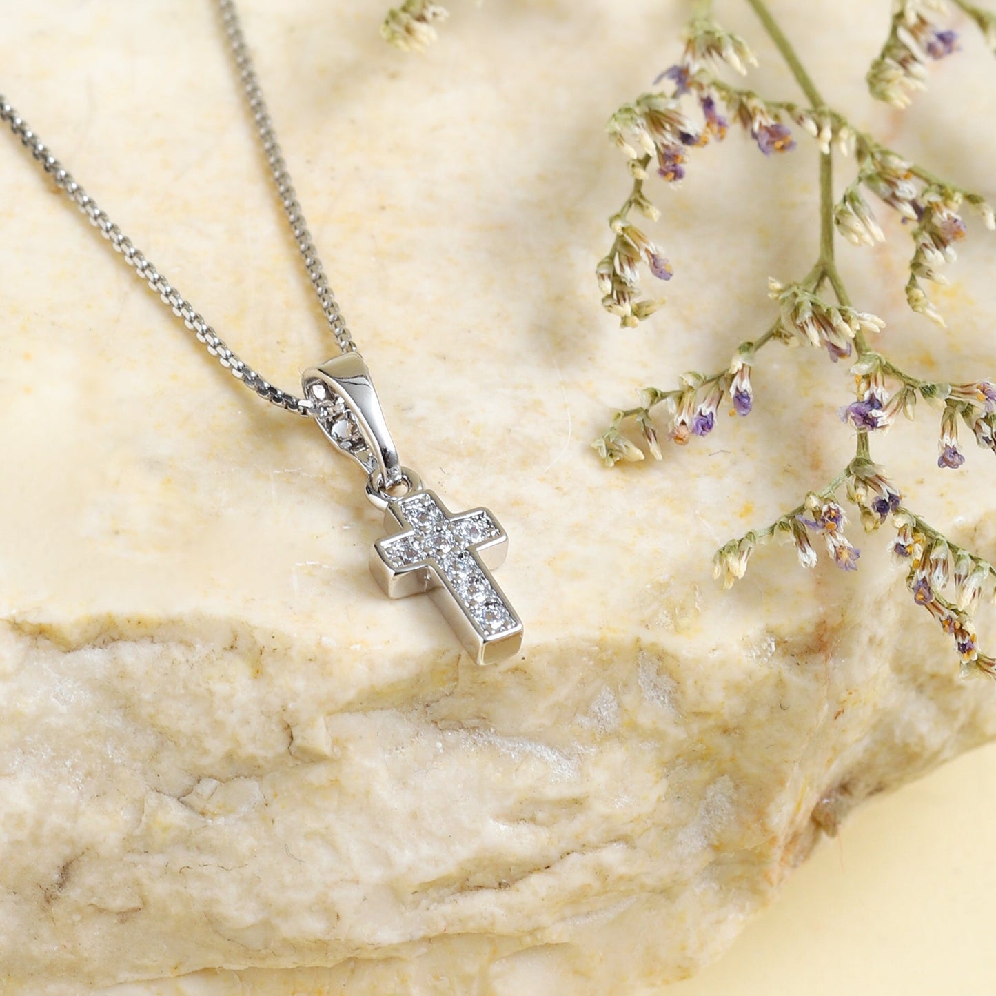18k Gold plated necklace with Zirconia Diamond