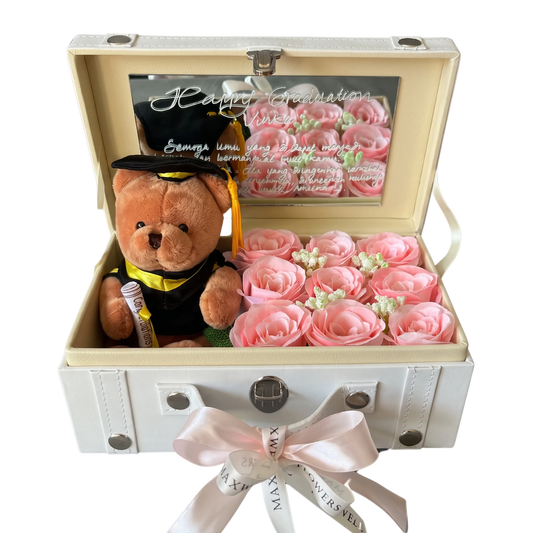 Treasure 9 - Graduation Teddy Wisuda