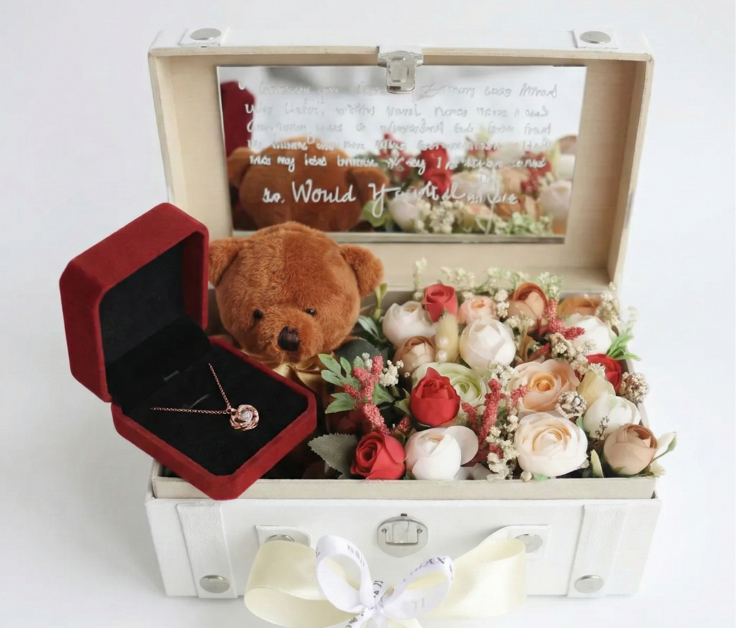 Treasure box mix with necklace