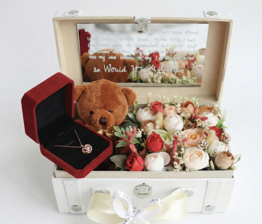 Treasure box mix with necklace