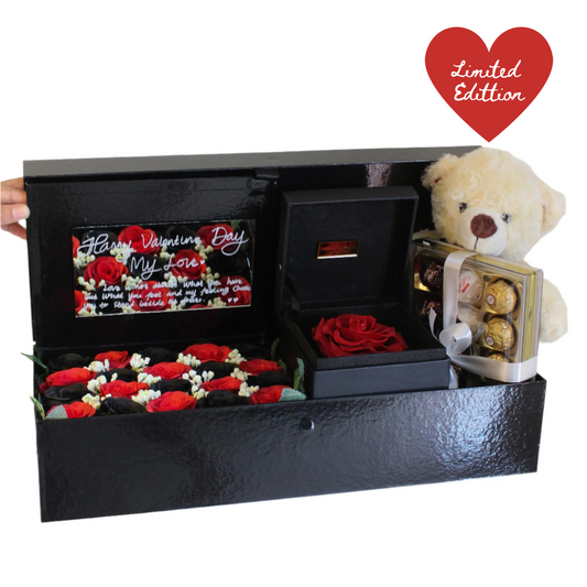 Exclusive box with Eternal Rose Necklace and Ferrero Rocher Limited