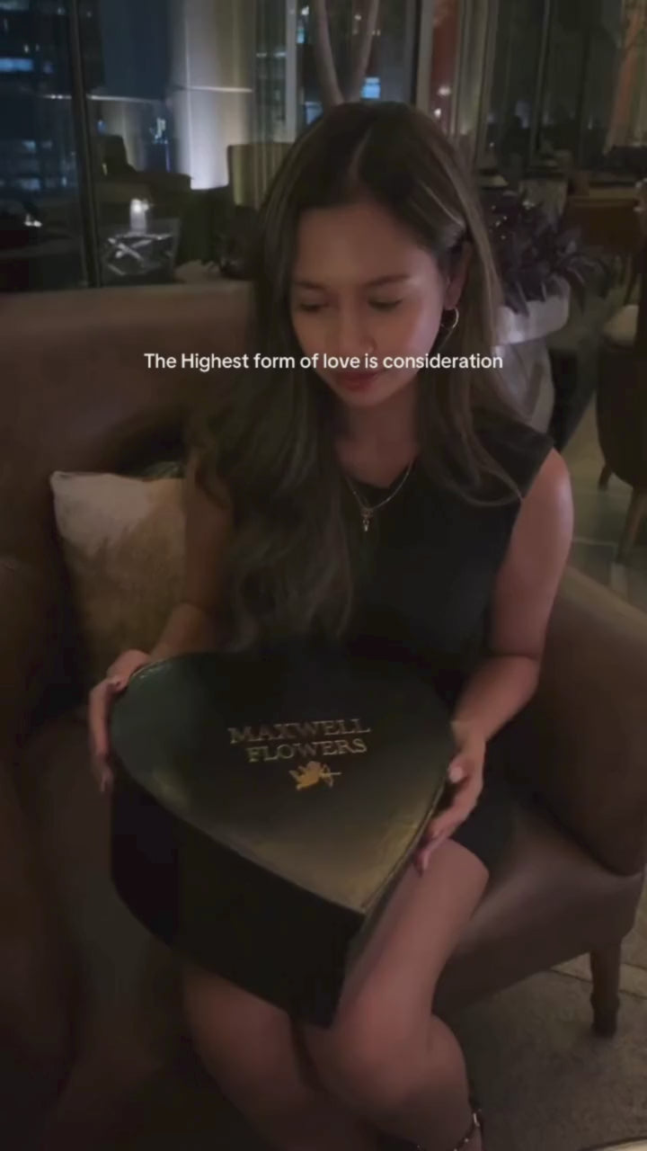 Video provided by Shopify App SwipeUp