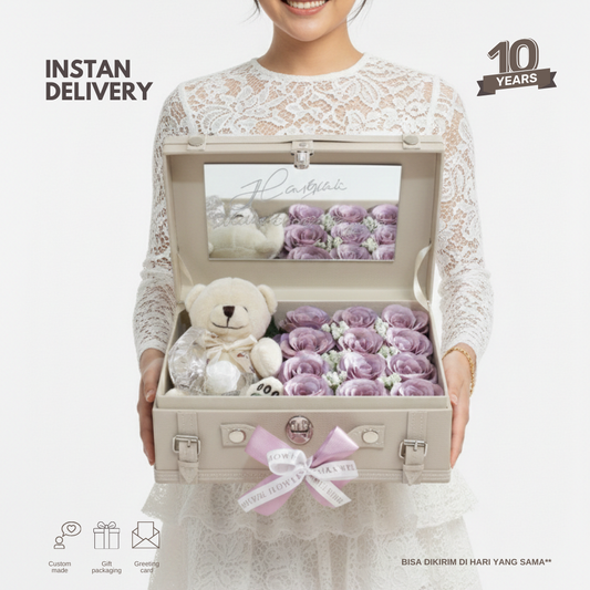 Treasure 12 Cream Box with eternal ring