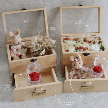 SERENA WOOD BOX ETERNAL MIX DRIED FLOWERS BOX WITH RABBIT DOLL