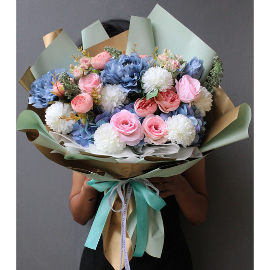 Love galore - artificial bouquet